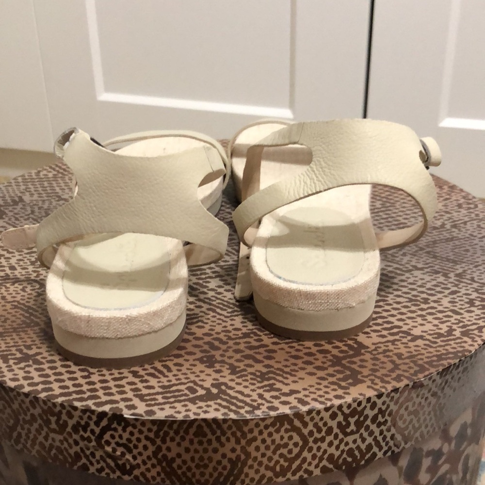 NWOT Splendid Cream Canvas Ankle Strap Sandals - Picture 3 of 12